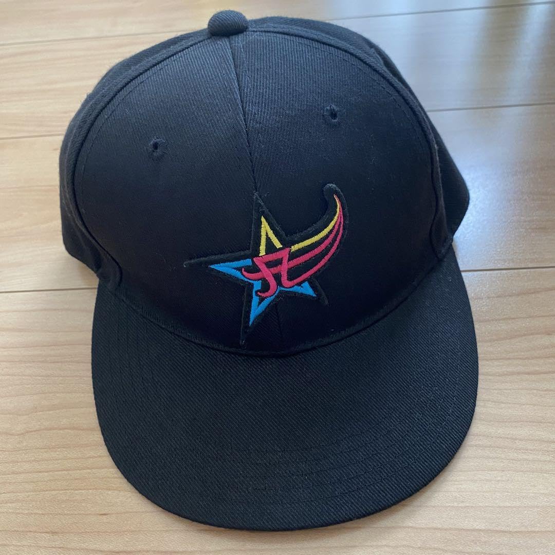 浜崎あゆみ　NEWERA コラボ　キャップ 浜崎あゆみ】NEW ERA コラボキャップ TA限定完売品 レッド